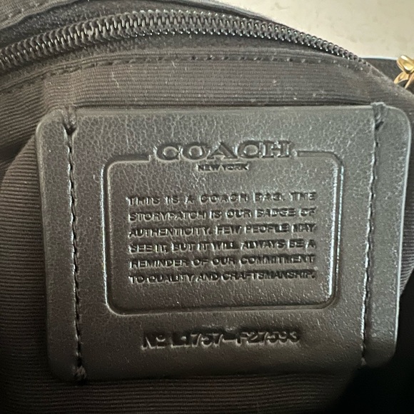 Brand new with tags AUTH Coach pebble black leather shoulder bag - Picture 10 of 16